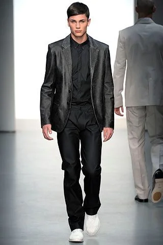 Look 18